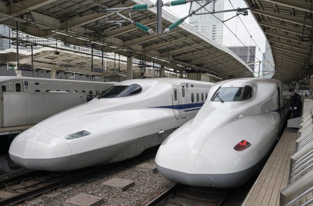 Trenurile de mare viteză din Japonia ar putea circula fără mecanic de locomotivă 