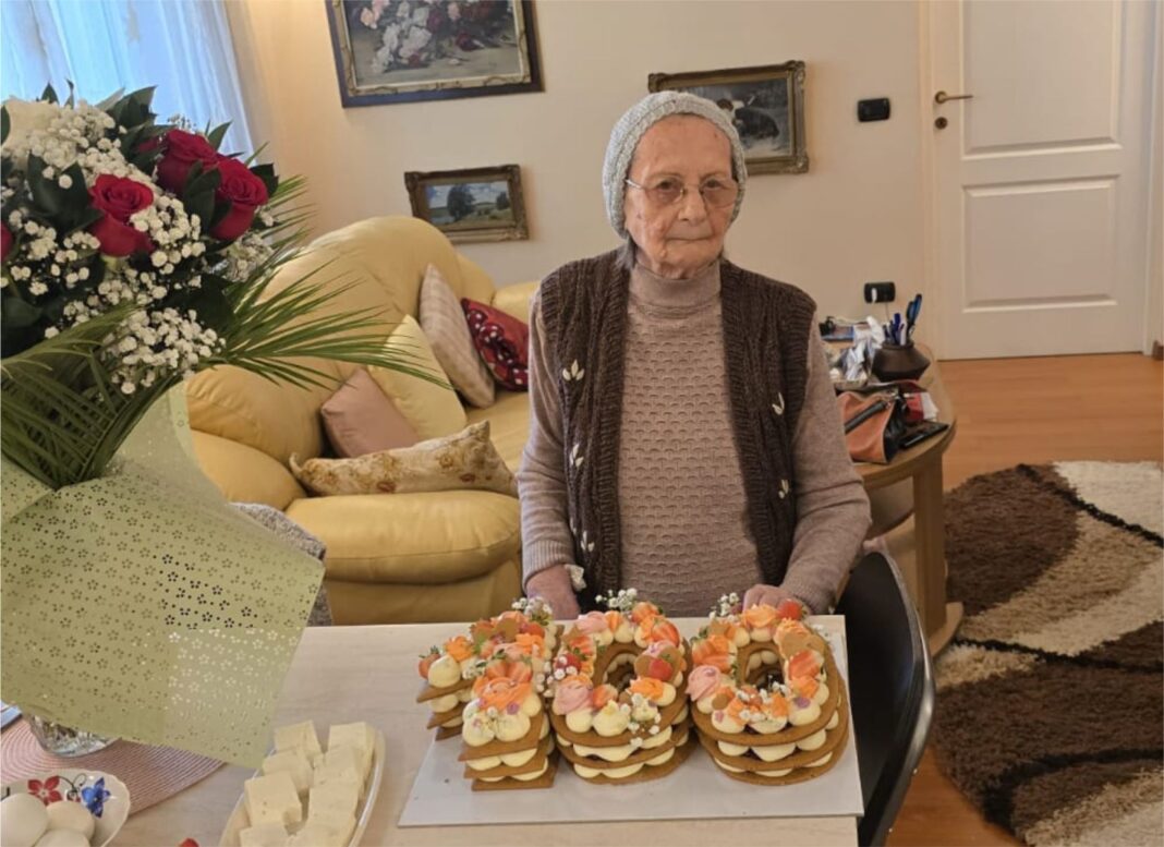 Maria Zorici din Râmnicu Vâlcea la vârsta de 100 de ani