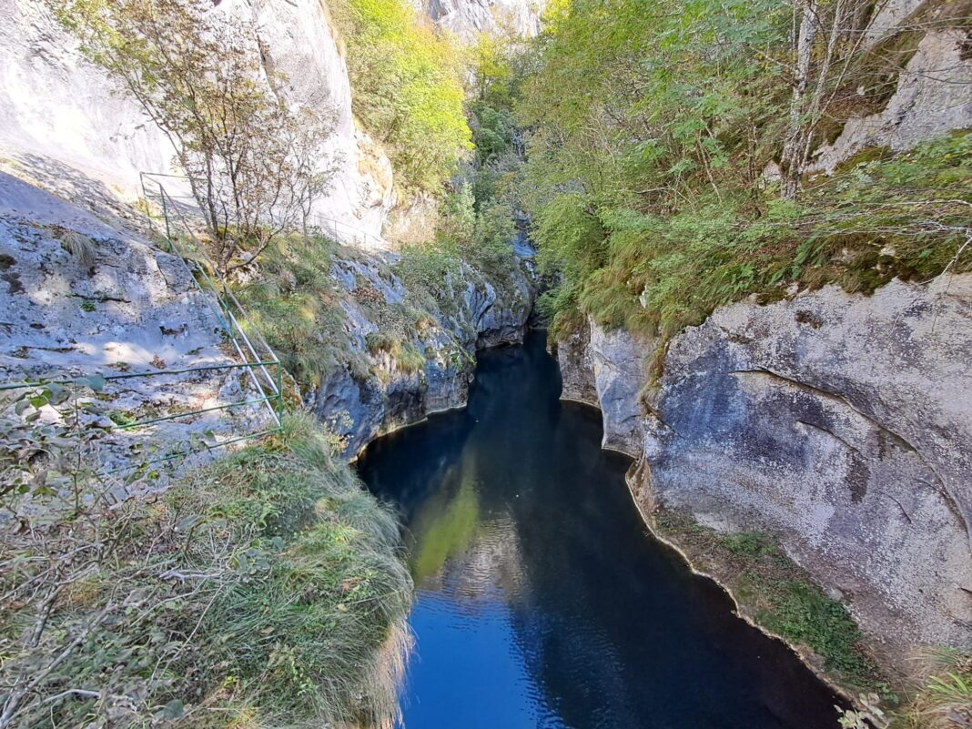 Locurile din Cerna Sat sunt de o frumusețe aparte