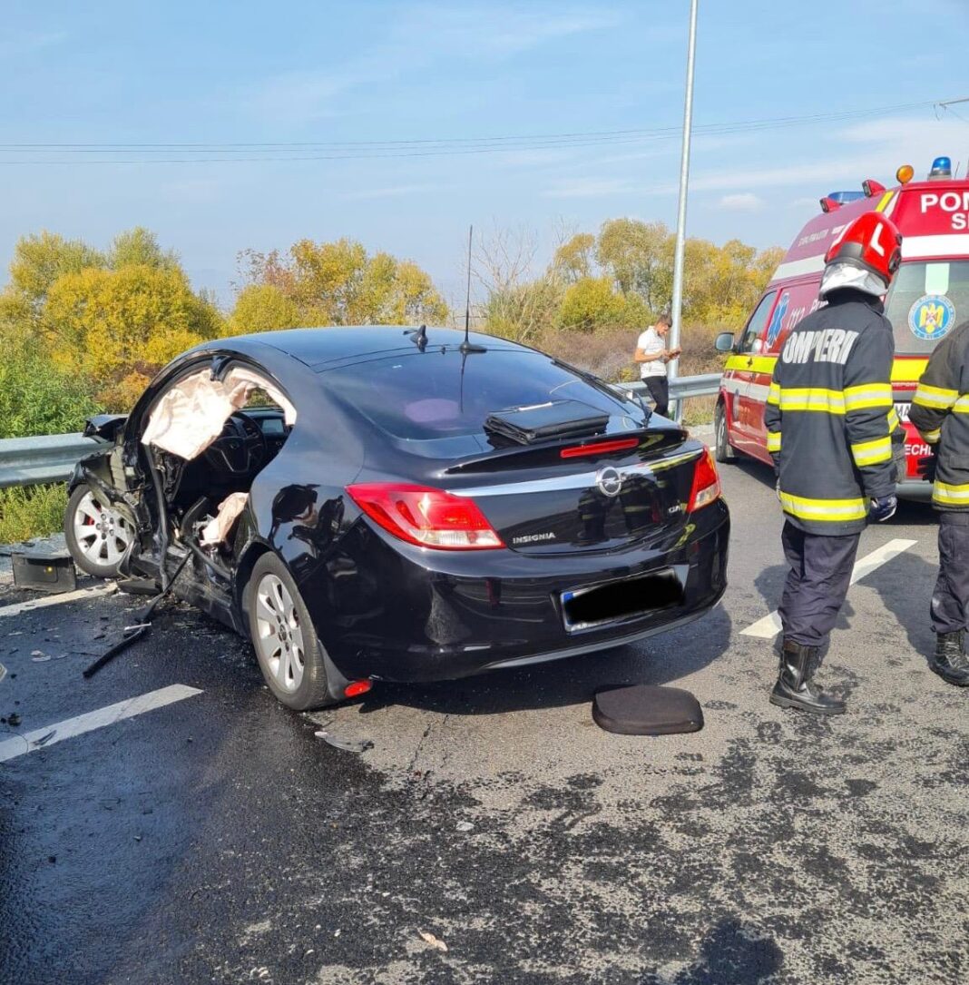 Trei persoane din Dolj, rănite într-un accident cu un microbuz la Târgu Jiu