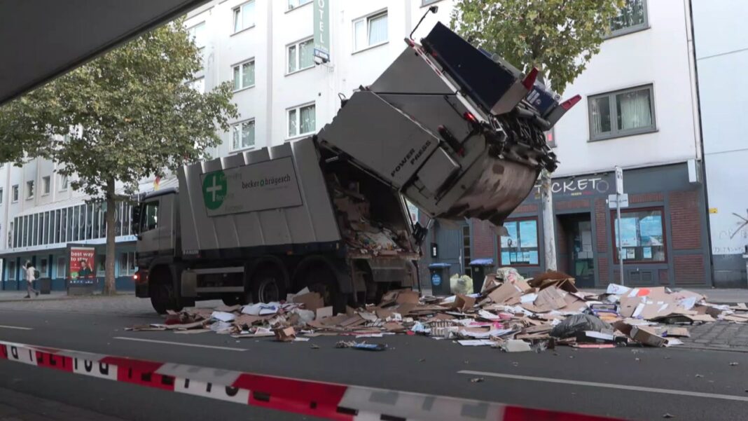 Un român din Germania a murit într-un compactor de gunoi