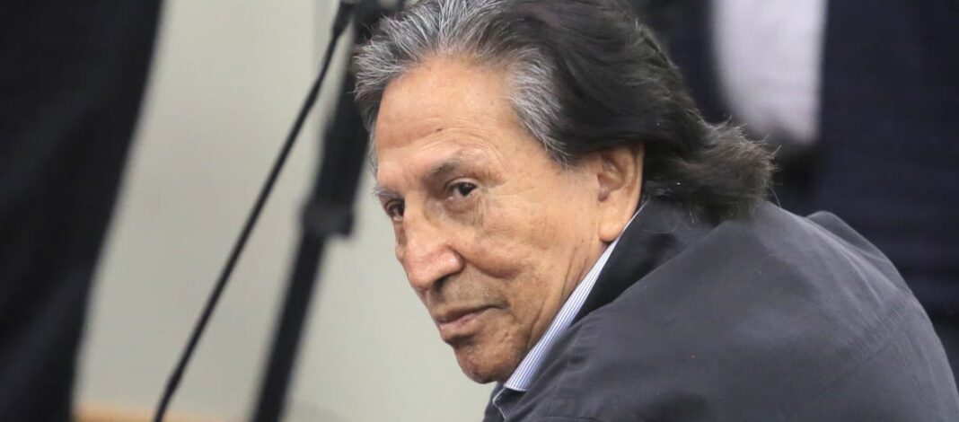 Alejandro Toledo este un economist de 78 de ani, care deține un doctorat la Universitatea Stanford