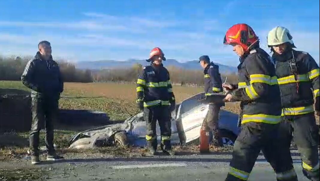 Persoană rănită într-un accident rutier la ieșire din Târgu Jiu