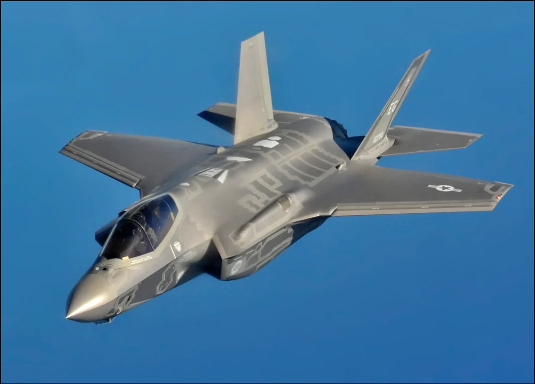 Planul de cumpărare a 32 de avioane F-35 din SUA, aprobat de Guvern