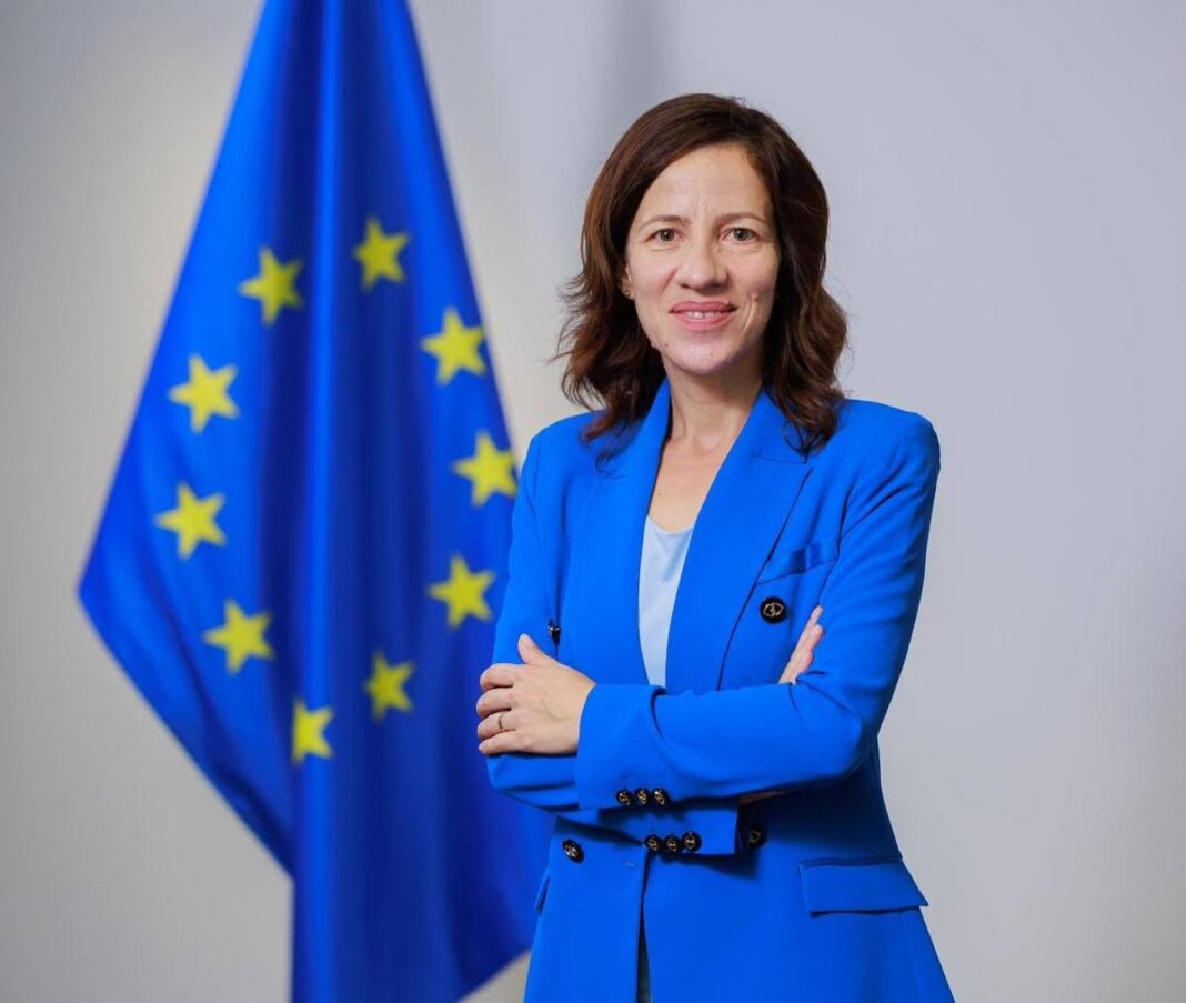 Eurodeputații nu au ajuns la un acord cu privire la cei şase comisari ai viitoarei CE, printre care și Roxana Mînzatu