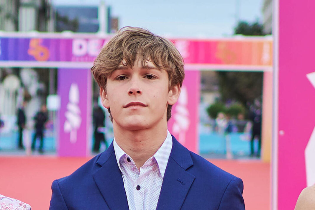 Hudson Meek, actor în vârstă de 16 ani din „Baby Driver”, a murit după ce a căzut dintr-un vehicul în mișcare