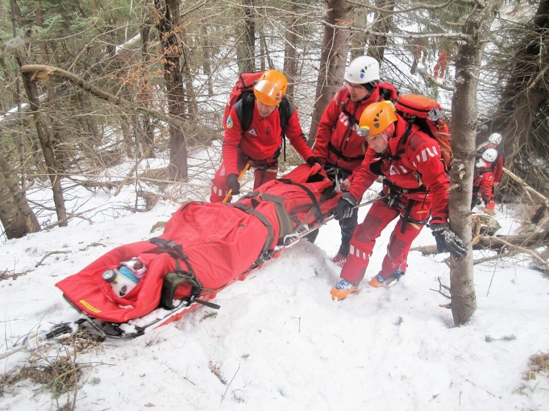 Salvamont Romania anunţă un record nedorit: 187 de apeluri de urgenţă în 24 de ore