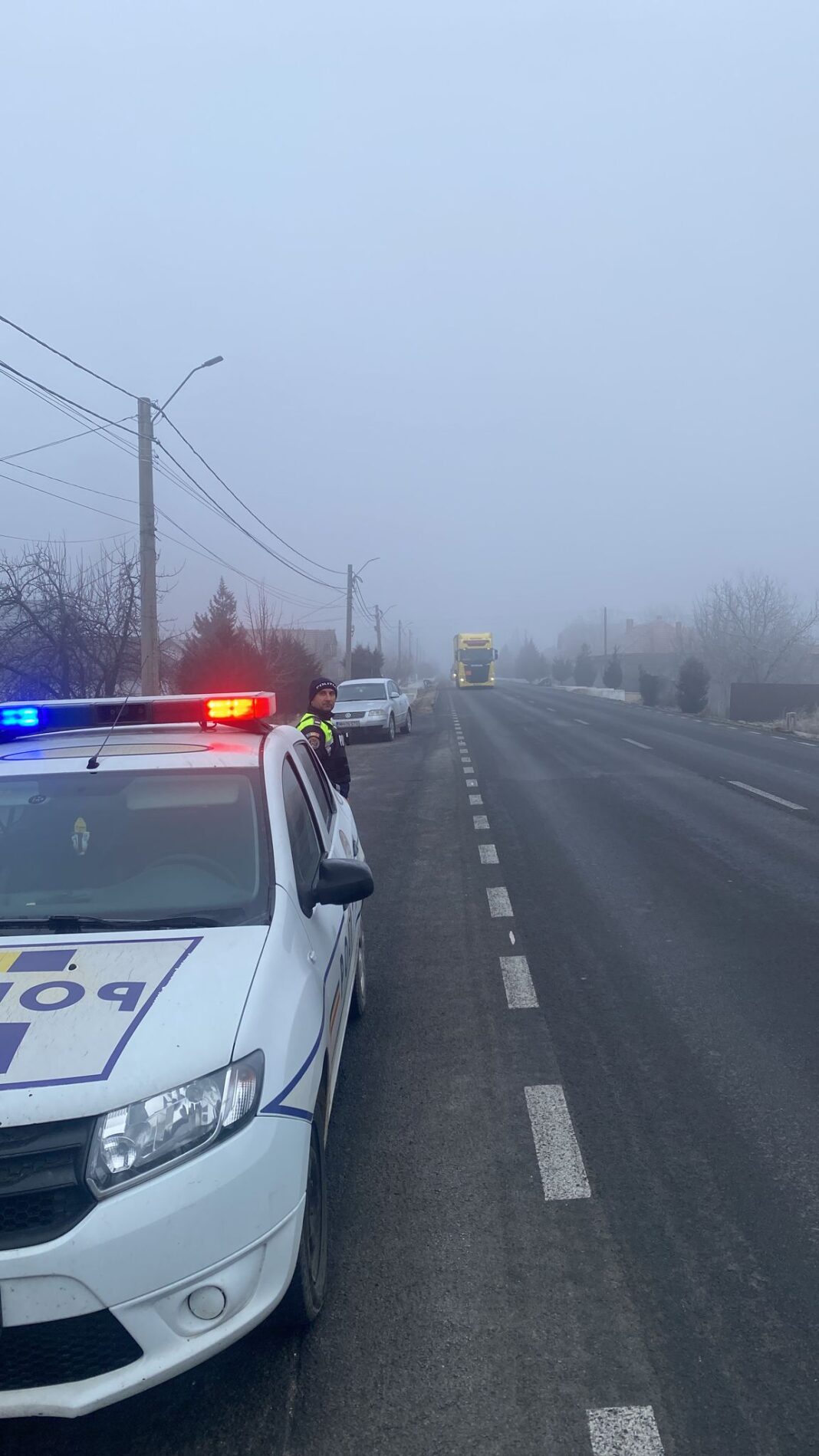 Polițiștii monitorizează traficul