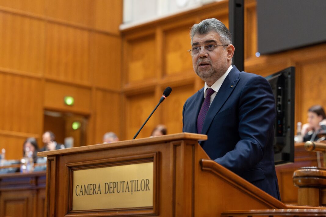 Moţiunea împotriva guvernului/Marcel Ciolacu, către AUR, SOS şi POT: Urlaţi isteric aici în Parlament cât sunteţi în live, după care pactizaţi obosiţi cu meniul globalist de la bufet!