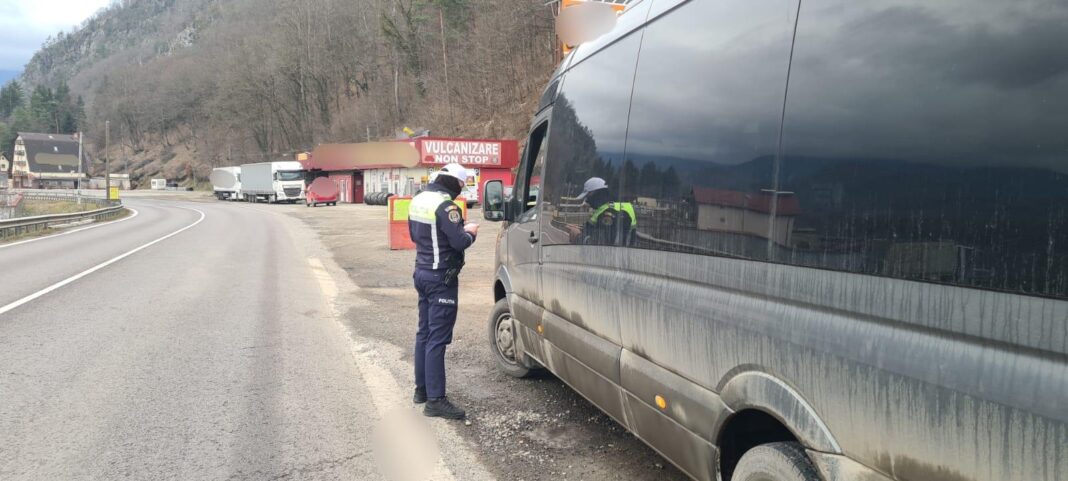 Acțiuni în trafic ale poliţiştilor mehedinţeni