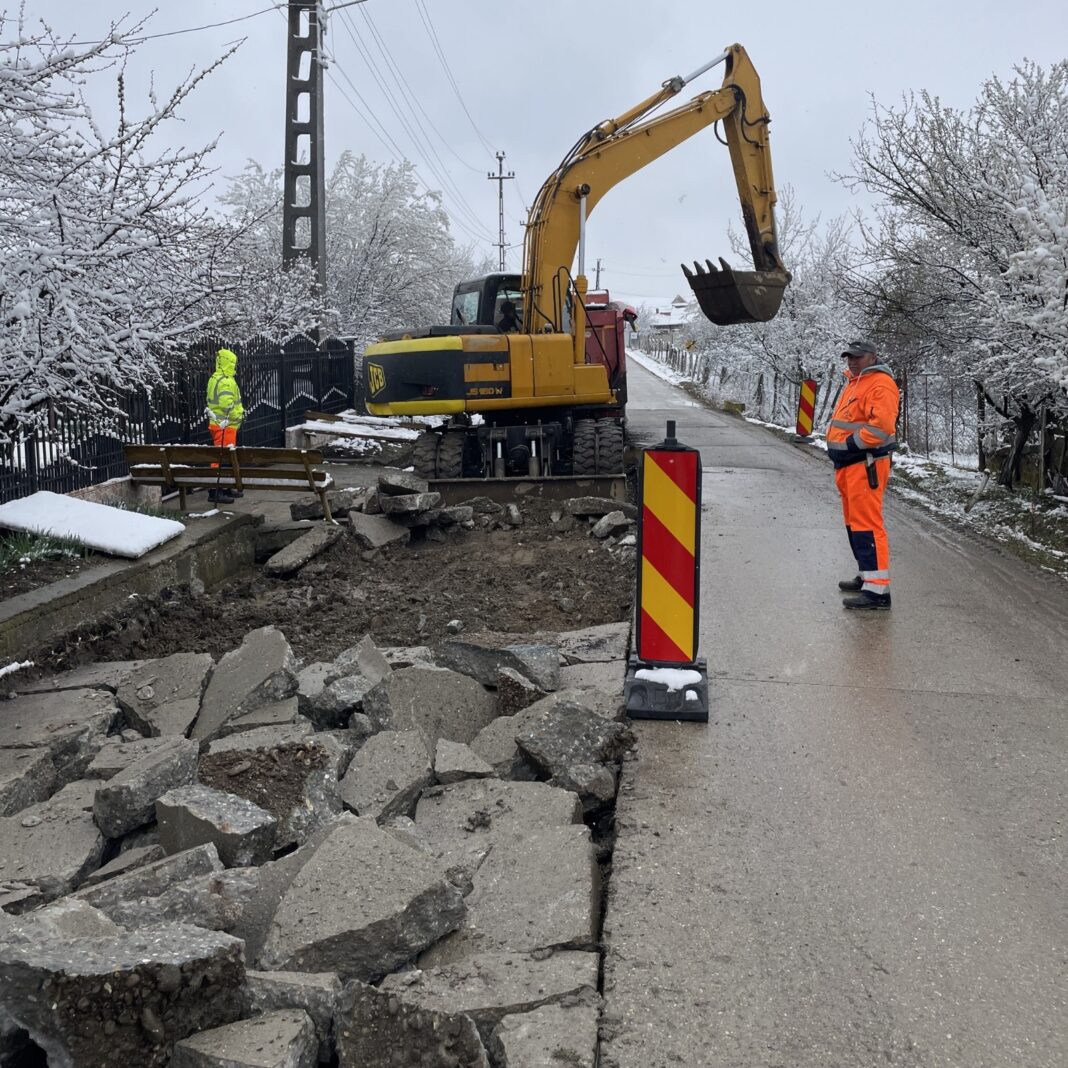 În funcție de desfășurarea lucrărilor, vor fi impuse și restricții în trafic