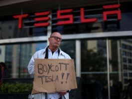 Proteste în Portugalia faţă de implicarea lui Elos Musk în politica ţărilor europene